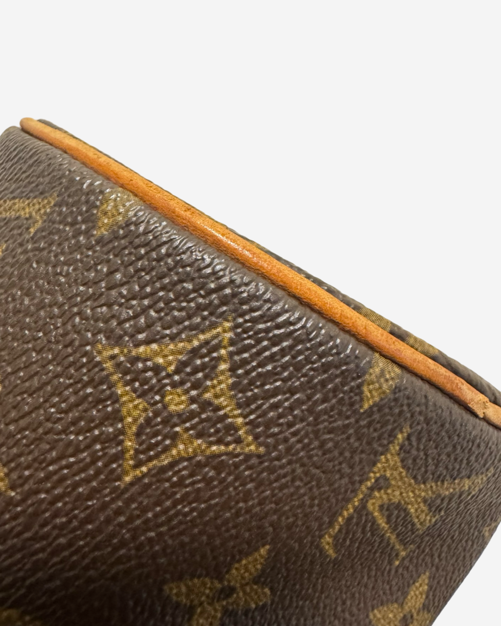 Bolsa Louis Vuitton Papillon 26