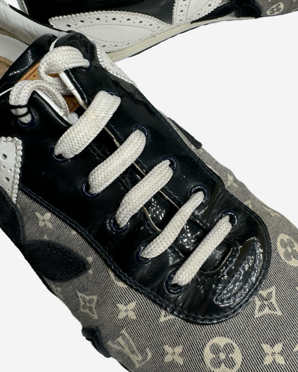 Louis Vuitton Front Row Sneakers