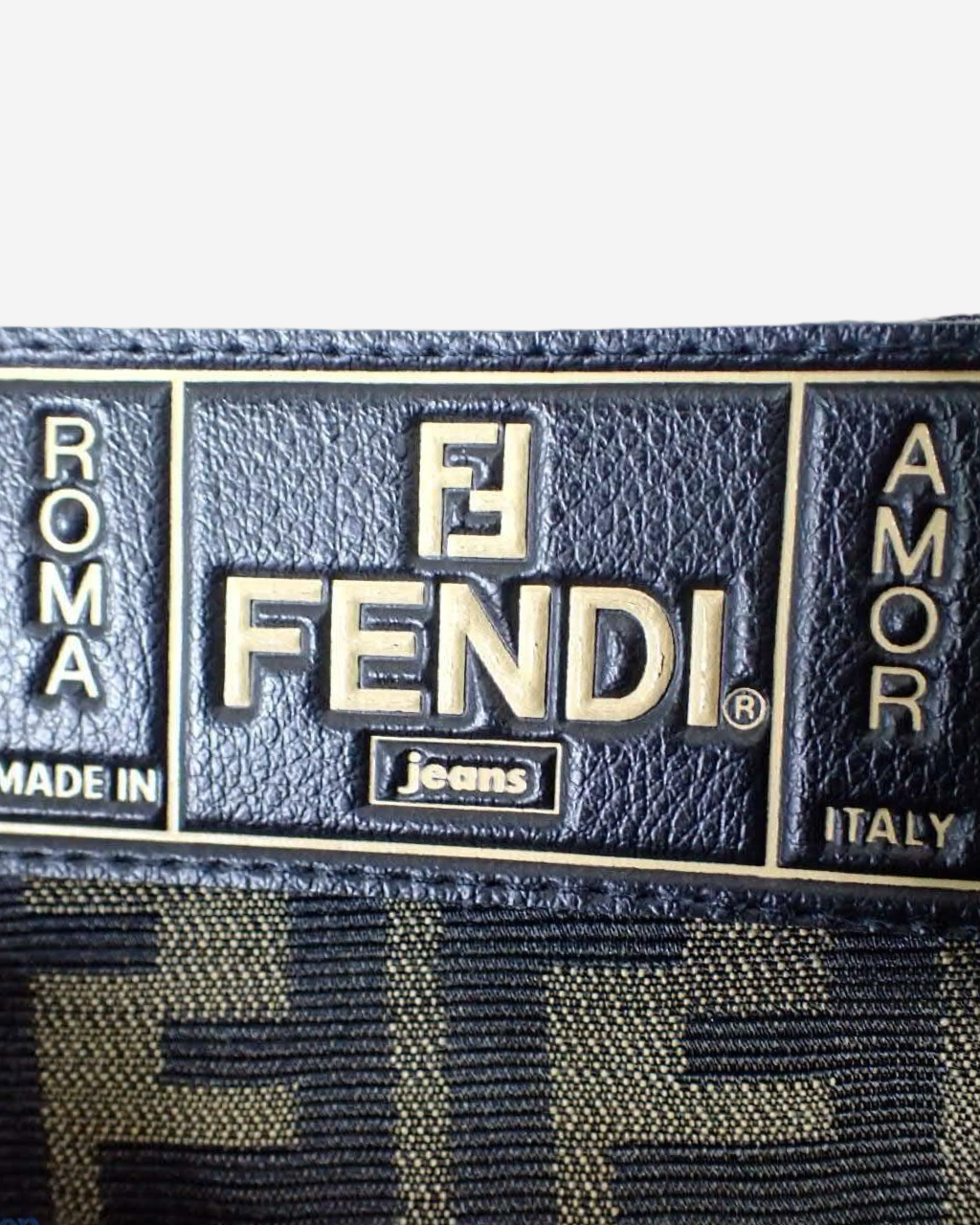 Pantalones Fendi Zucca